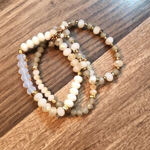 Pearl Stone Colored  Beaded Bracelet NEW